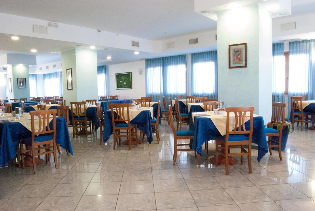 Hotel Dakar Living