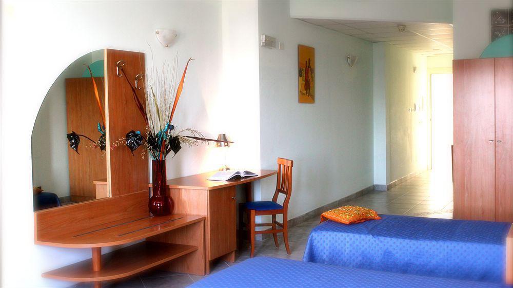 Hotel Dakar Living 3*